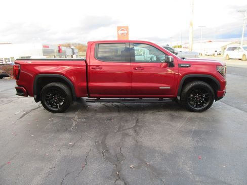 Used 2023 GMC Sierra 1500 Elevation w/ Elevation Premium Package image 13