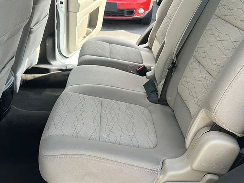 Used 2014 Ford Explorer FWD image 26