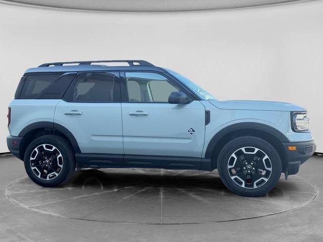 Used 2023 Ford Bronco Sport Outer Banks AWD/4WD image 2