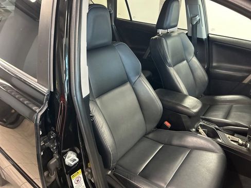 Used 2014 Toyota RAV4 Limited image 26