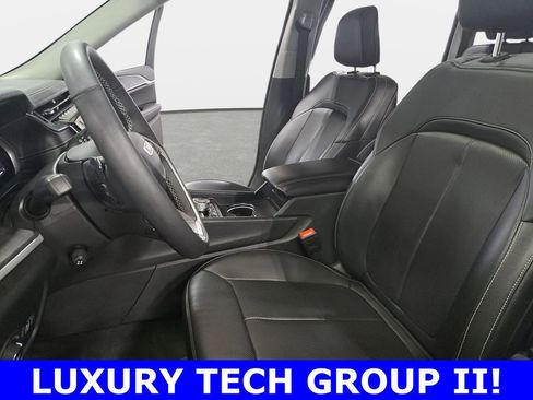 Certified 2024 Jeep Grand Cherokee Limited w/ Luxury Tech Group II image 16