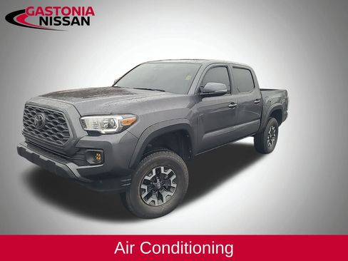 Used 2022 Toyota Tacoma TRD Off-Road image 5