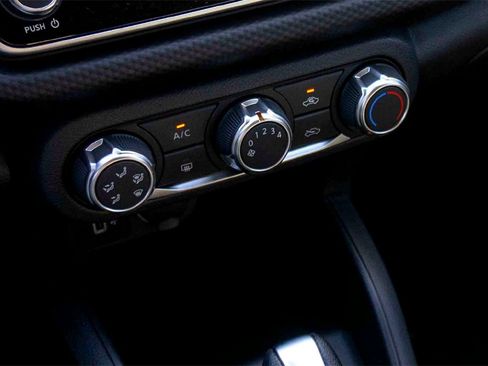 New 2025 Nissan Kicks Play S image 14