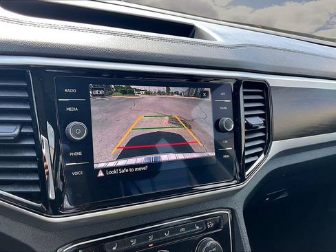 Used 2023 Volkswagen Atlas SE w/ Panoramic Sunroof Package FWD image 14