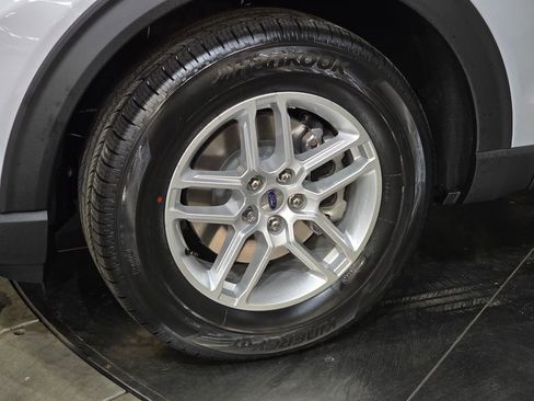 New 2026 Ford Explorer Active image 15