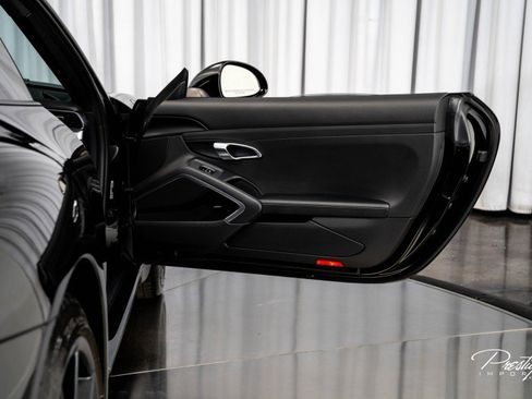 Used 2019 Porsche 911 Carrera image 32