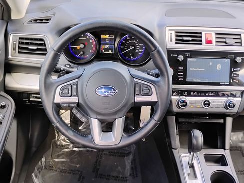 Used 2017 Subaru Outback 2.5i Premium image 14
