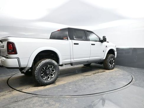 New 2025 RAM 2500 Big Horn AWD/4WD image 7