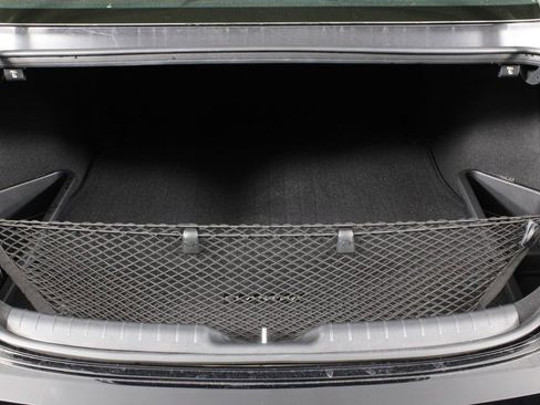 Certified 2025 Hyundai Elantra Limited image 16