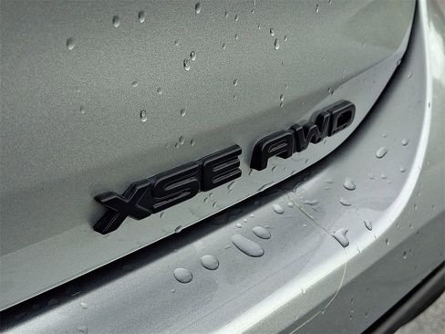 Used 2023 Toyota Highlander XSE image 33