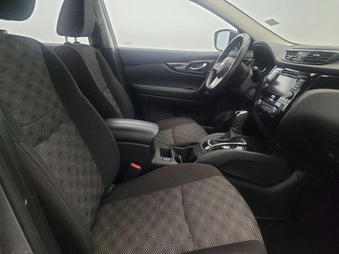 Used 2022 Nissan Rogue Sport SV image 21