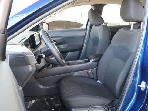 Used 2025 Nissan Kicks S FWD image 20