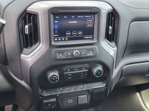 Used 2020 Chevrolet Silverado 1500 Custom Trail Boss w/ Custom Convenience Package image 9