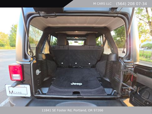 Used 2013 Jeep Wrangler Unlimited Sport AWD/4WD image 15