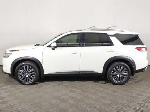 Used 2024 Nissan Pathfinder SL w/ SL Premium Package AWD/4WD image 22
