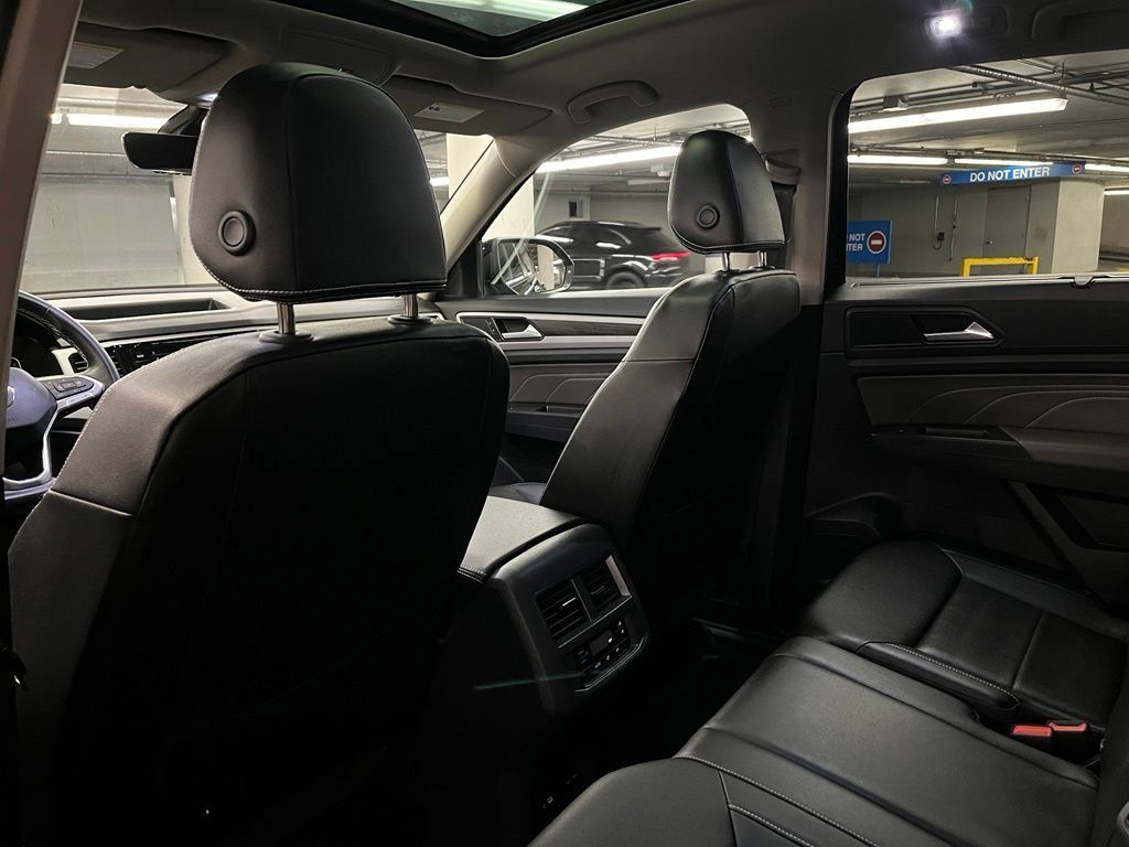 Used 2023 Volkswagen Atlas SE w/ Panoramic Sunroof Package FWD image 25