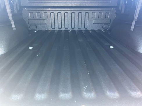 Used 2017 Ford F150 XLT w/ Equipment Group 302A Luxury image 18