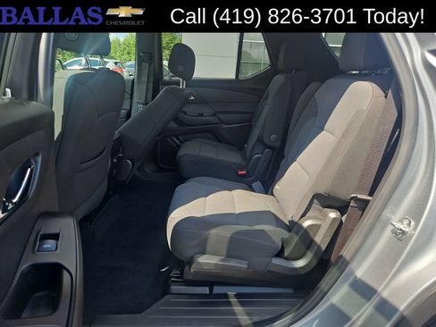 Certified 2023 Chevrolet Traverse LT FWD image 23