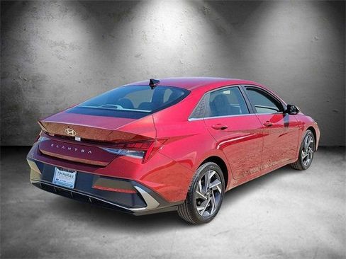 New 2025 Hyundai Elantra Sport image 5