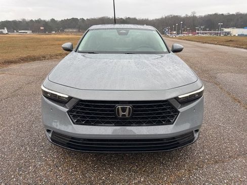 Used 2024 Honda Accord EX-L image 12