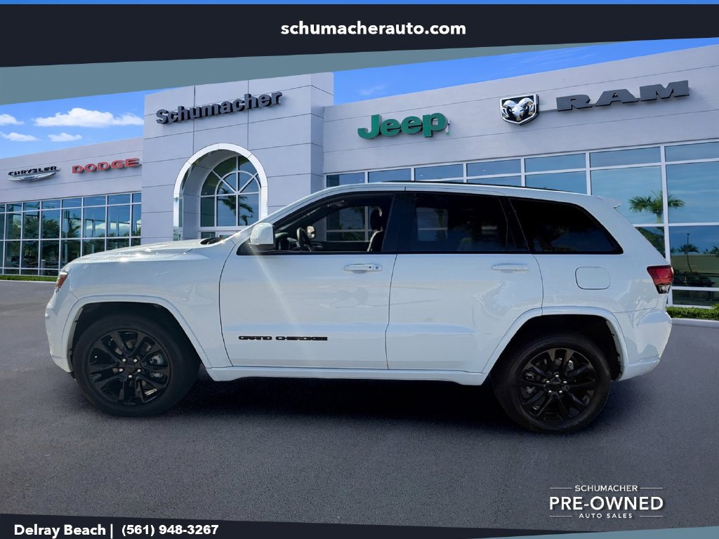 Certified 2021 Jeep Grand Cherokee Laredo X RWD image 4