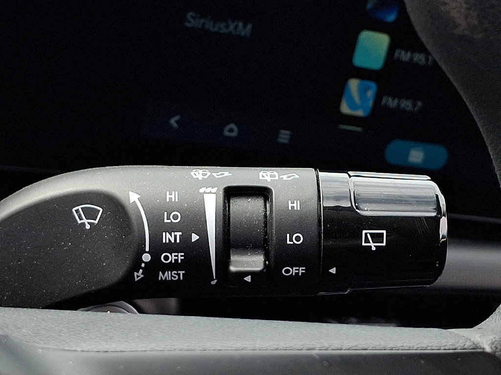 Used 2025 Hyundai Tucson SE FWD image 27