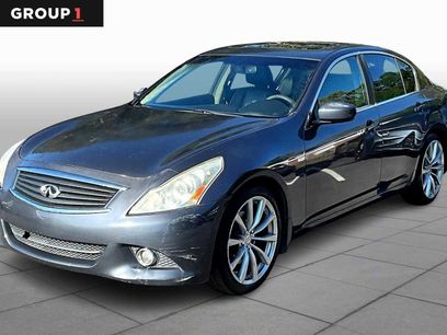 Used 2013 INFINITI G37 Journey w/ Premium Pkg