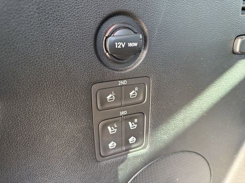 Used 2021 Hyundai Palisade Limited image 12