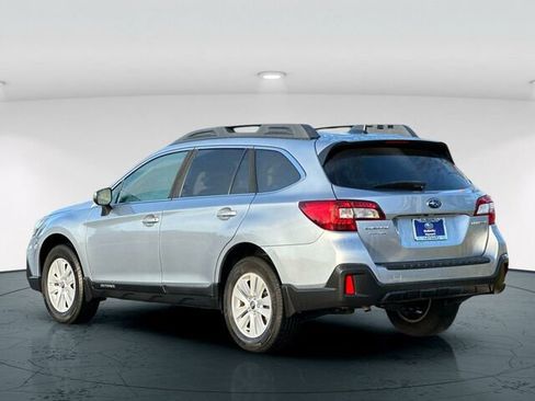 Used 2019 Subaru Outback 2.5i Premium w/ Popular Package #2 image 4