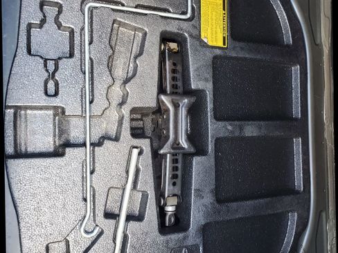 Used 2013 Lexus ES 350 w/ Luxury Pkg image 46