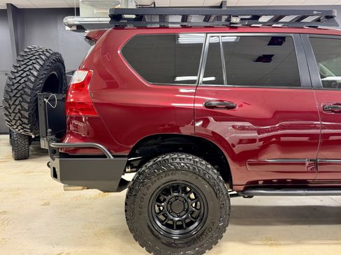 Used 2018 Lexus GX 460 Premium w/ Premium Package AWD/4WD image 15