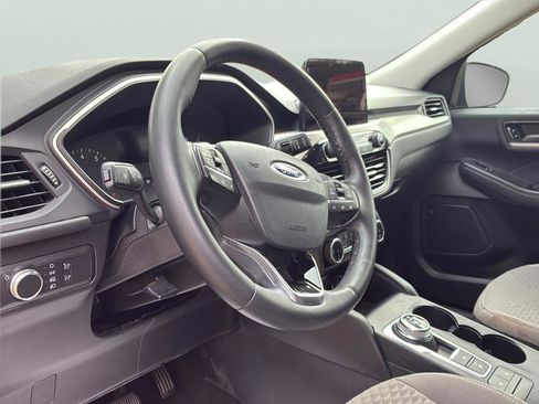 Used 2022 Ford Escape SE w/ SE Sport Appearance Package FWD image 25