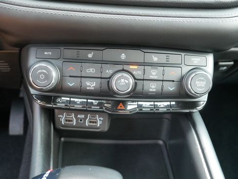 Used 2021 Dodge Durango GT AWD/4WD image 23