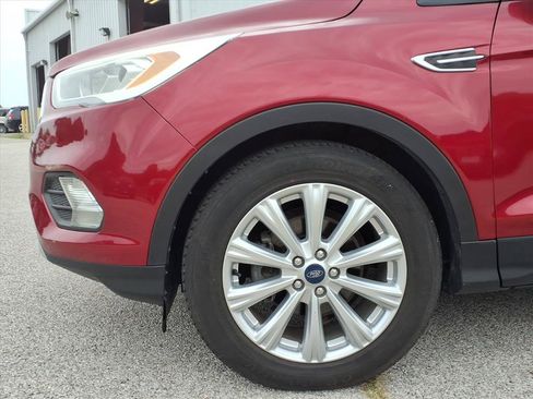 Used 2019 Ford Escape SEL FWD image 9