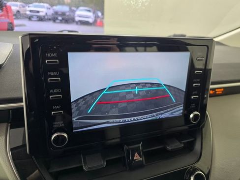 Used 2020 Toyota Corolla LE image 32