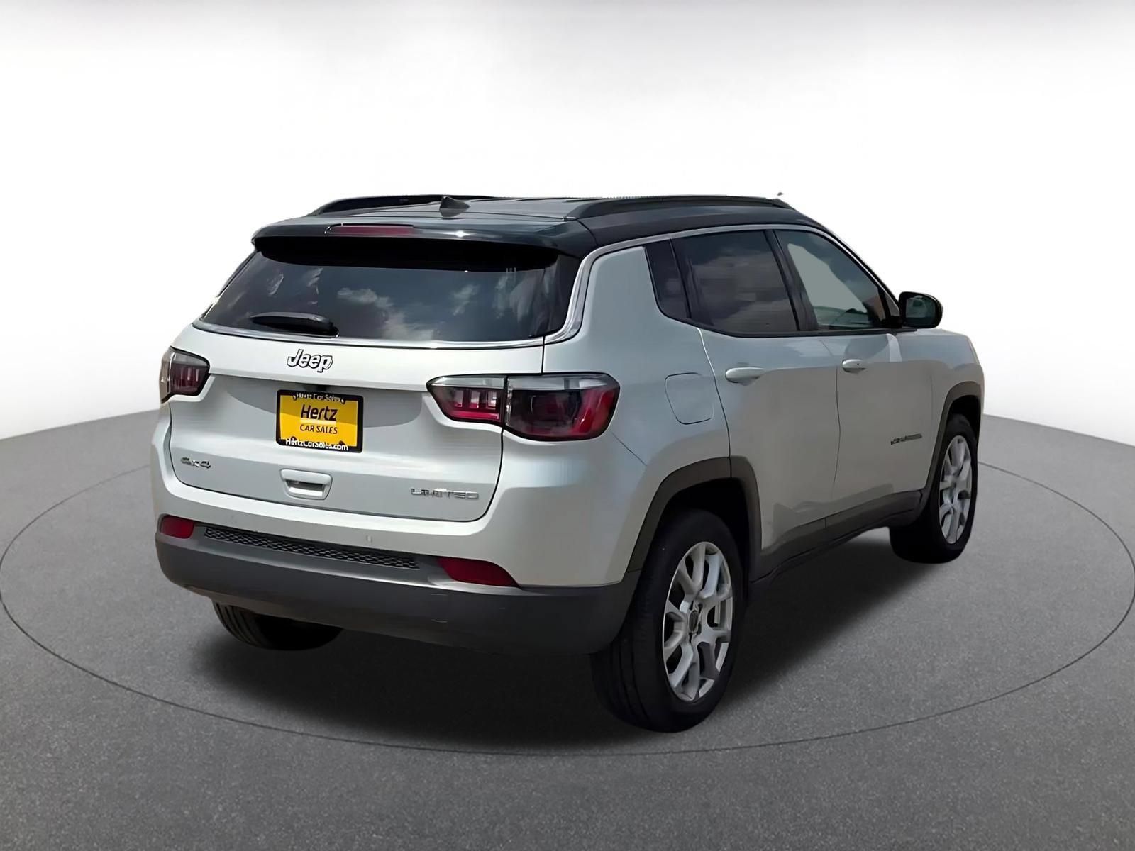 Used 2025 Jeep Compass Limited AWD/4WD image 14