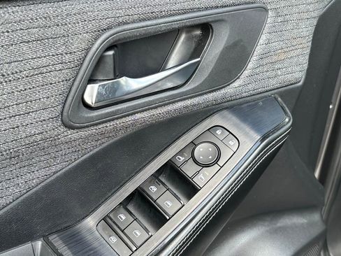 Used 2023 Nissan Rogue SV FWD image 26