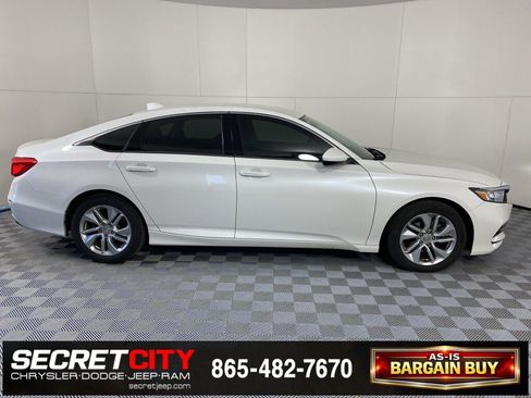 Used 2018 Honda Accord LX image 8