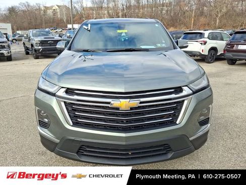 Certified 2023 Chevrolet Traverse LT w/ LT Premium Package image 2