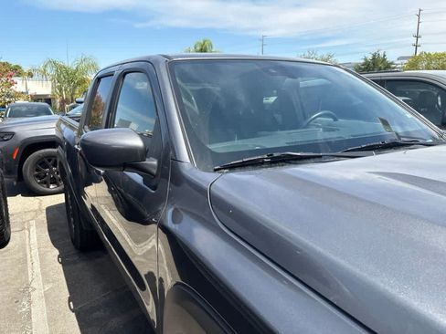 Used 2026 Nissan Frontier PRO-4X AWD/4WD image 7