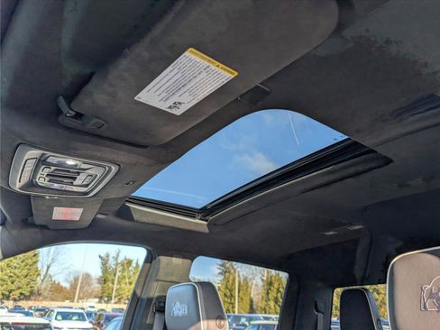 Used 2024 GMC Sierra 1500 AT4X w/ AT4X AEV Edition image 33