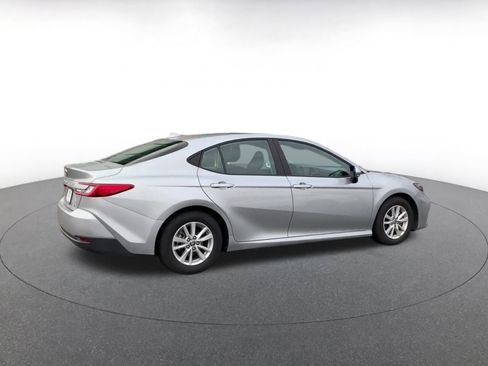 Used 2025 Toyota Camry LE image 15
