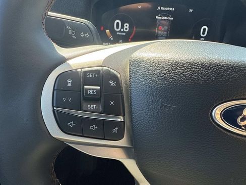 Used 2026 Ford Explorer Active AWD/4WD image 31