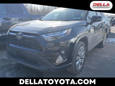 Used 2023 Toyota RAV4 XLE Premium image 1