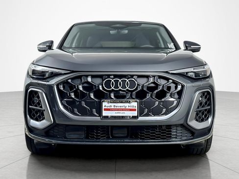 New 2025 Audi Q5 Prestige image 8
