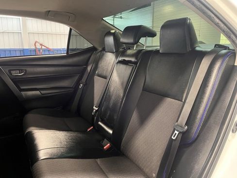 Used 2017 Toyota Corolla SE image 17