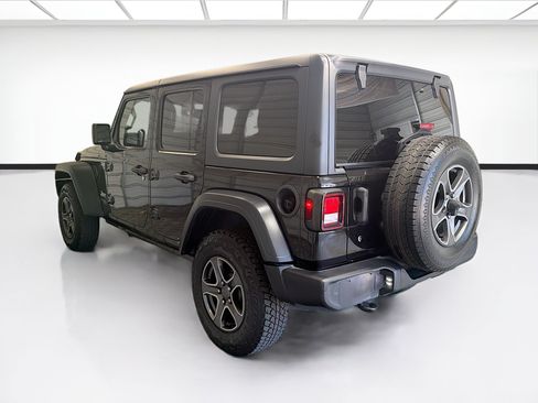 Used 2018 Jeep Wrangler Unlimited Sport S AWD/4WD image 6
