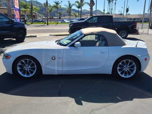 Used 2003 BMW Z4 2.5i image 8