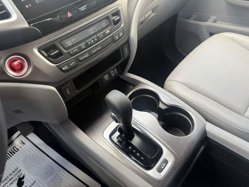 Used 2019 Honda Ridgeline RTL-T image 18