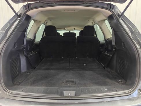 Used 2015 Nissan Pathfinder S AWD/4WD image 32